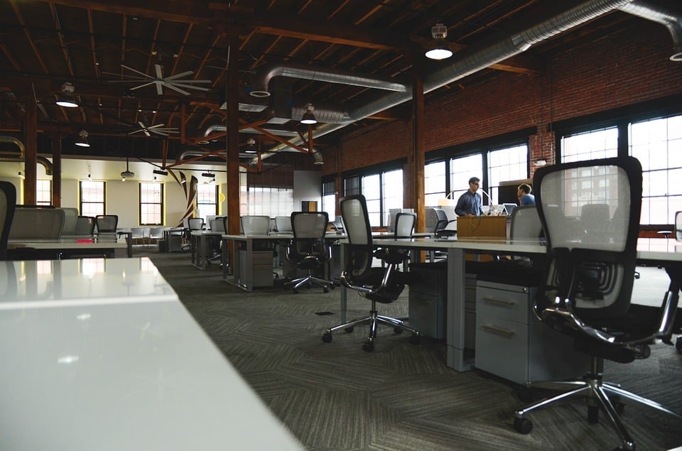 Pros and cons of open office spaces
